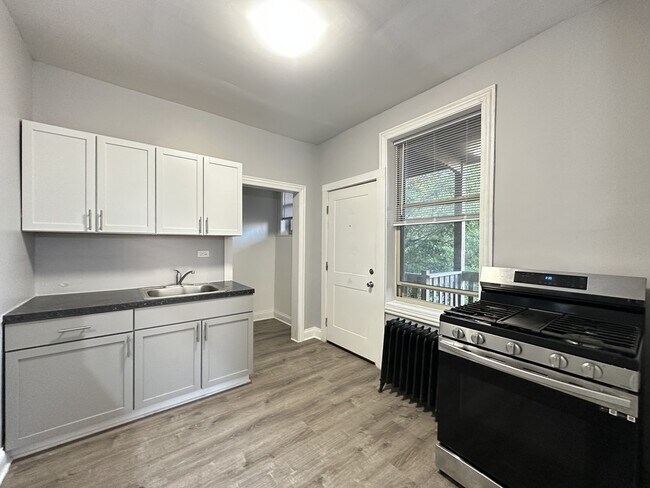Foto del edificio - 1214 W Rosemont Ave