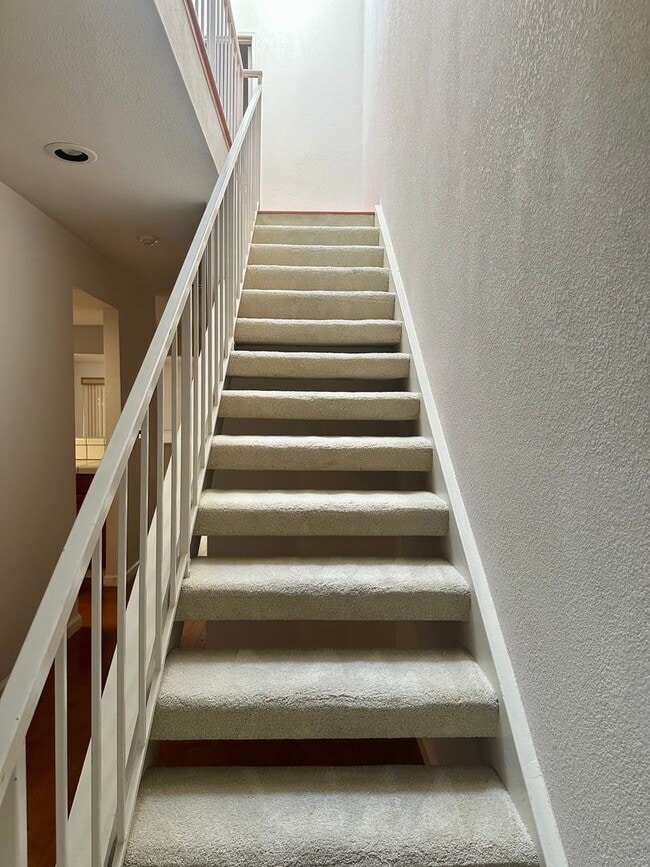 Foto del edificio - 2 bedroom, 2.5 bathroom townhouse with pri...