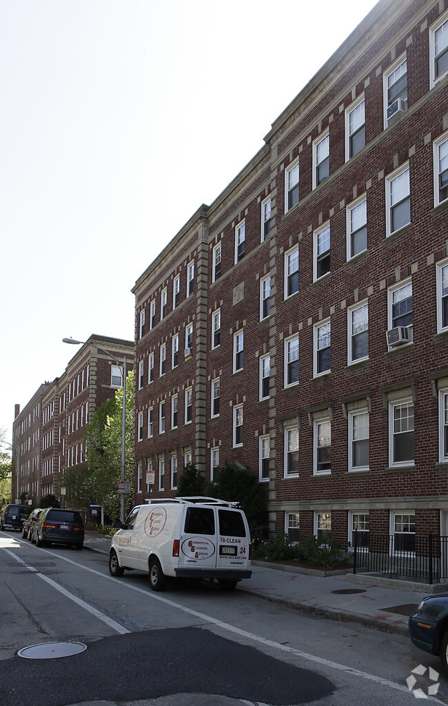 Foto del edificio - Chauncy Court Apartments