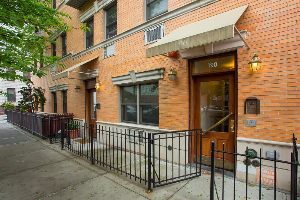 Primary Photo - 175 Diamond Street