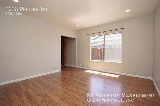 Foto del edificio - 1238 Pellier Dr