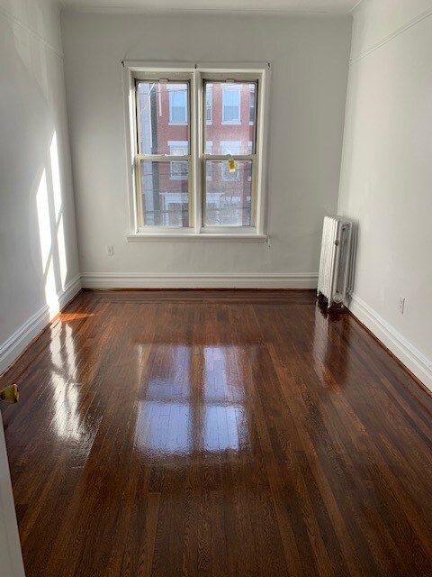 Foto principal - 2883 Heath Ave