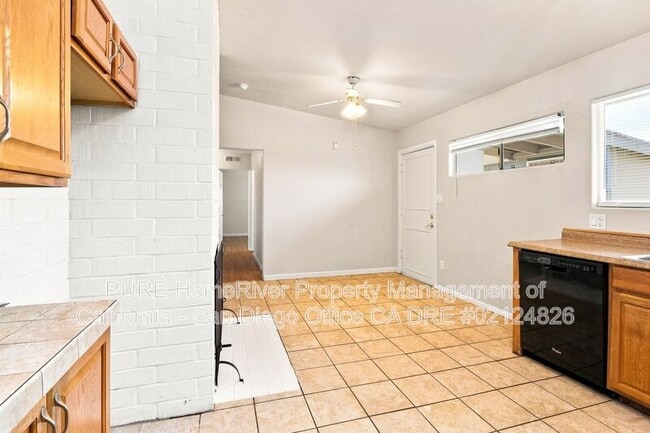 Building Photo - 1066 Cuyamaca Ave