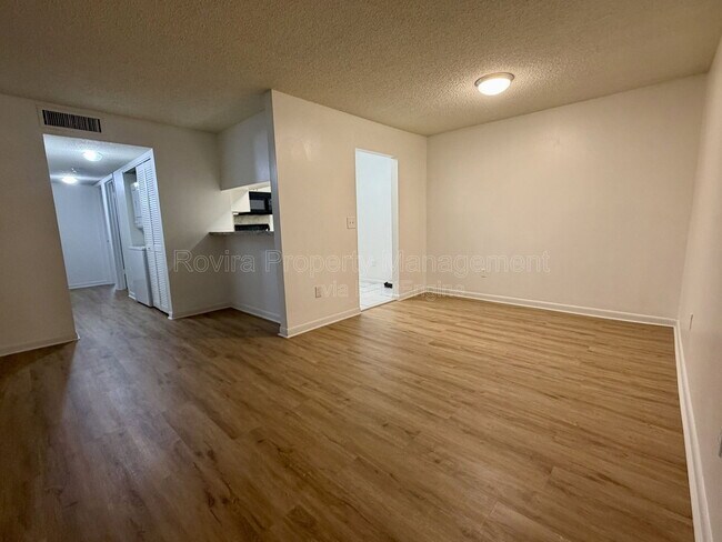 Foto del edificio - 8660 SW 149th Ave