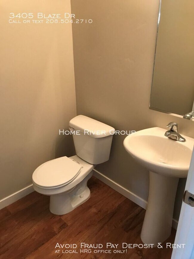 Foto del edificio - 3405 Blaze Dr