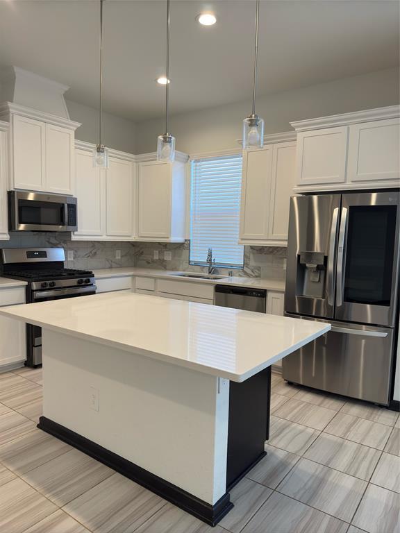 Foto del edificio - 1555 Rustling Creek Dr