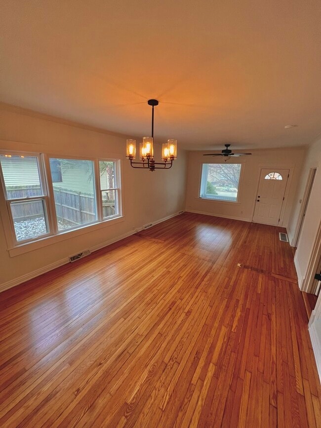 Building Photo - 9737 S 53rd Ave