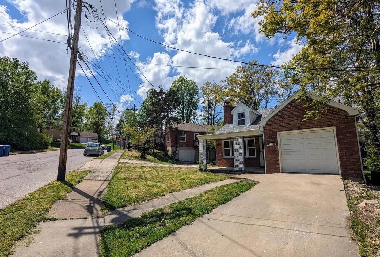 Foto principal - 103 W Circle Dr