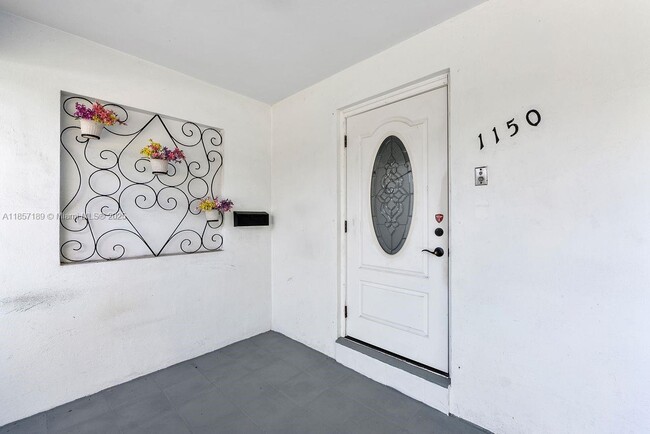 Foto del edificio - 1150 Adams St