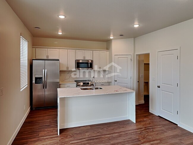 Building Photo - 8974 S John Annie Ln
