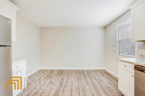 Foto del edificio - 547 Hunt Station Dr