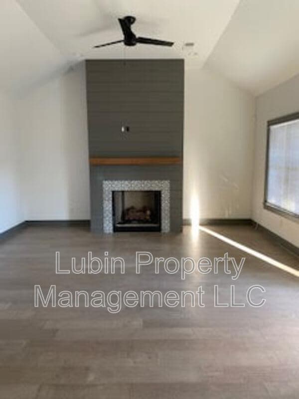 Building Photo - 4948 Wilburn Ave