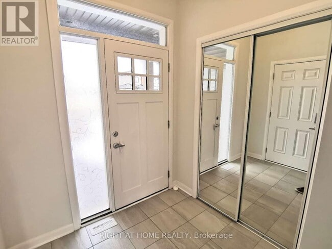 Building Photo - 90 Natare Pl