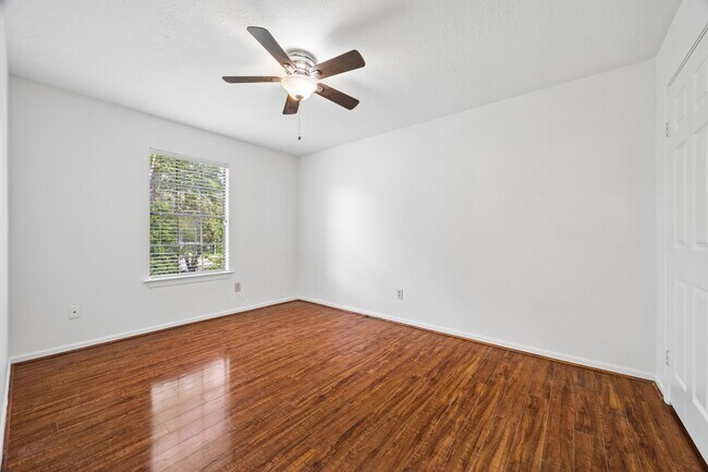 Foto del edificio - 15251 Kelbrook Dr