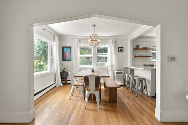 Dining Room - 3135 NE Holladay St