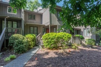 Building Photo - 130 Inglewood Way
