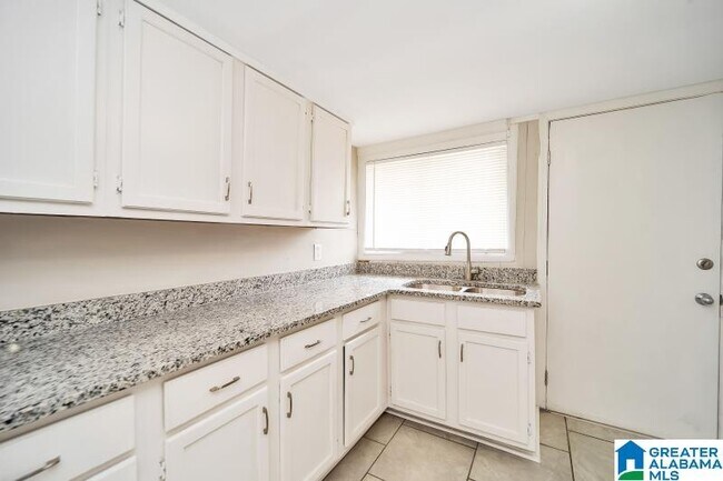 Foto del edificio - 669 10th St SE