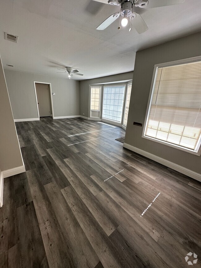 Building Photo - 6340 Watt Ave