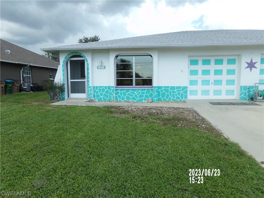 Primary Photo - 1421 SE 23rd Pl