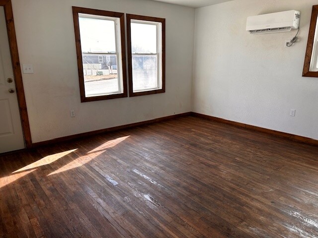 Foto del edificio - 6503 E Amarillo Blvd