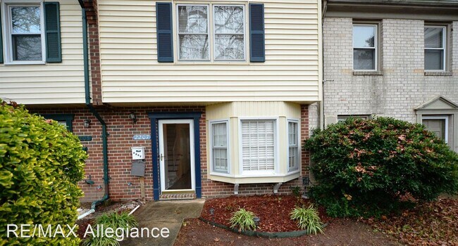 Building Photo - 3 br, 2 bath House - 2207 SEDGEWICK DRIVE