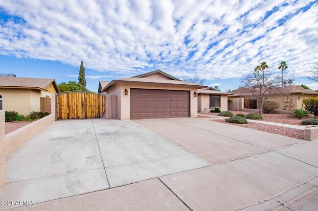 Building Photo - 5138 W Desert Cove Ave