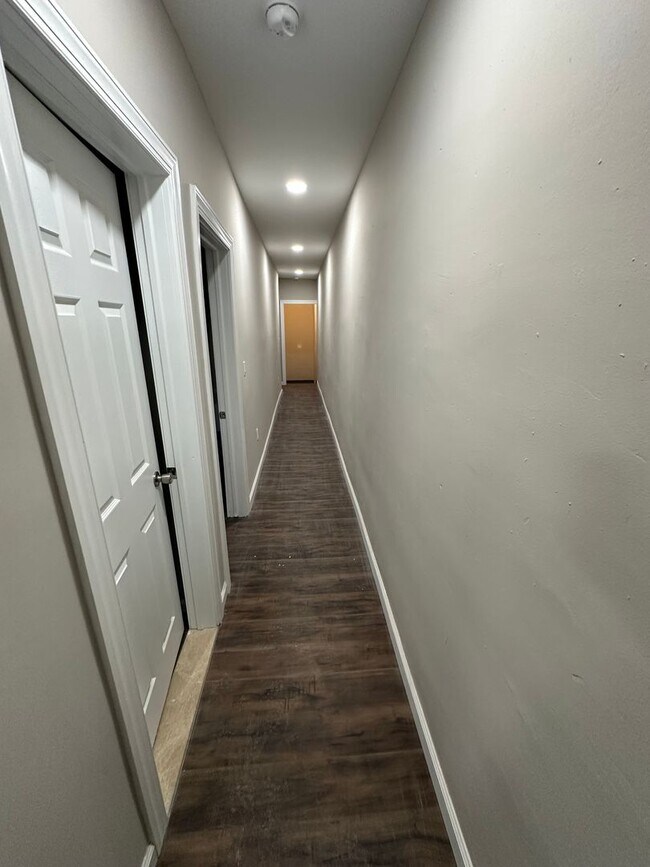 Foto del edificio - 6109 Jefferson St