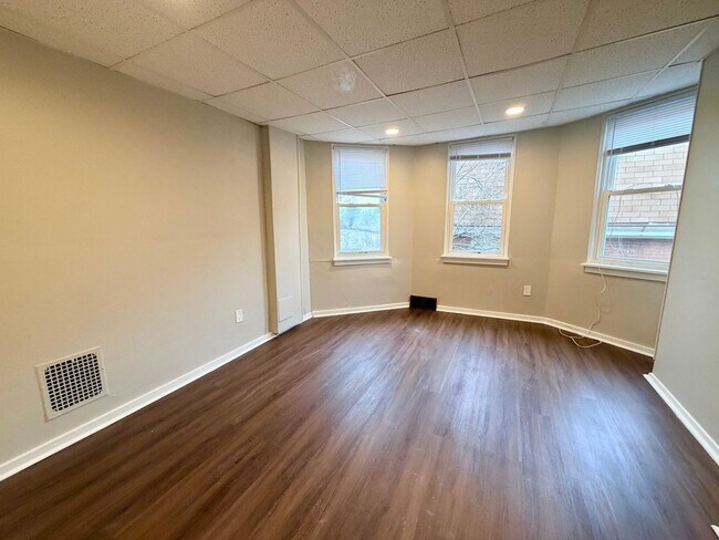 Foto del edificio - 1644 Westmont Ave