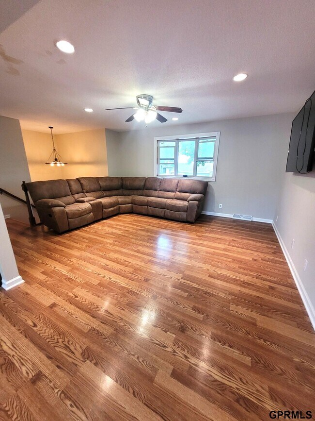 Foto del edificio - 13908 Meadow Ridge Rd