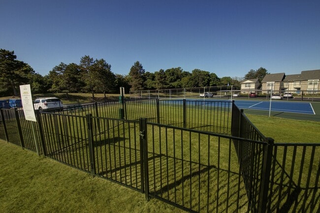 Building Photo - Cedar Lake Apartments & Townhomes