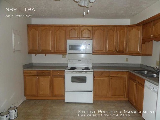 Building Photo - 857 Byars Ave