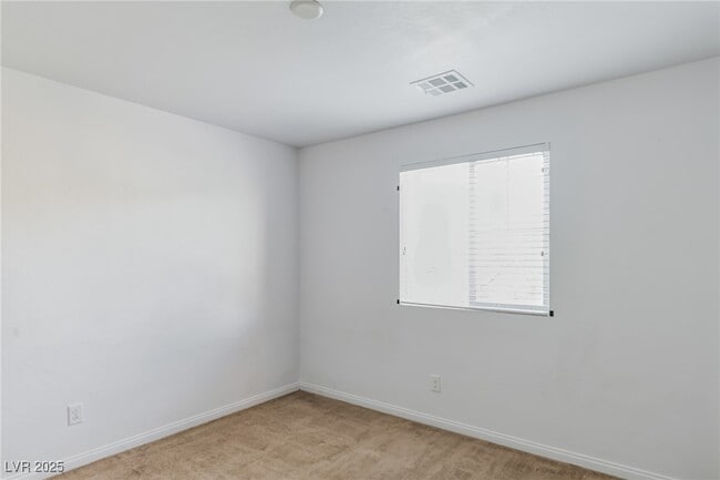 Building Photo - 10752 Merrimack Ave