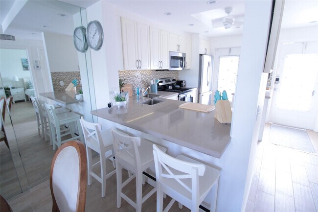Foto del edificio - 440 Paradise Isle Blvd