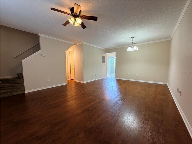Foto del edificio - 3220 Oak Lawn Pl