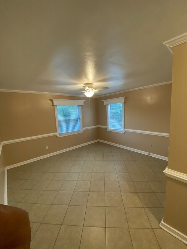 Livingroom - 2808 Hartford St SE