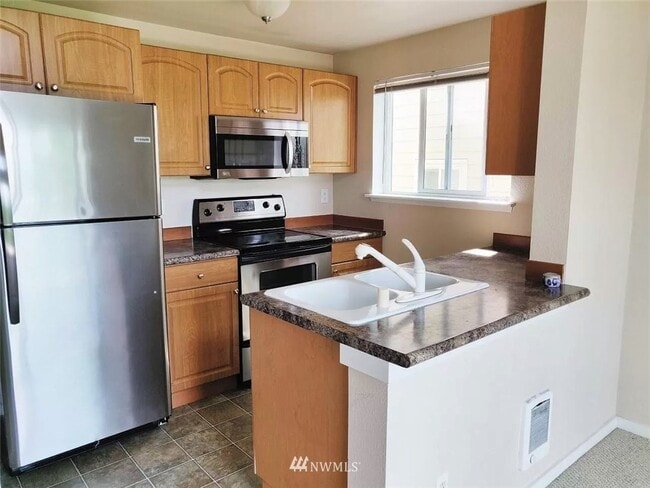 Foto del edificio - 3803 130th Ln SE