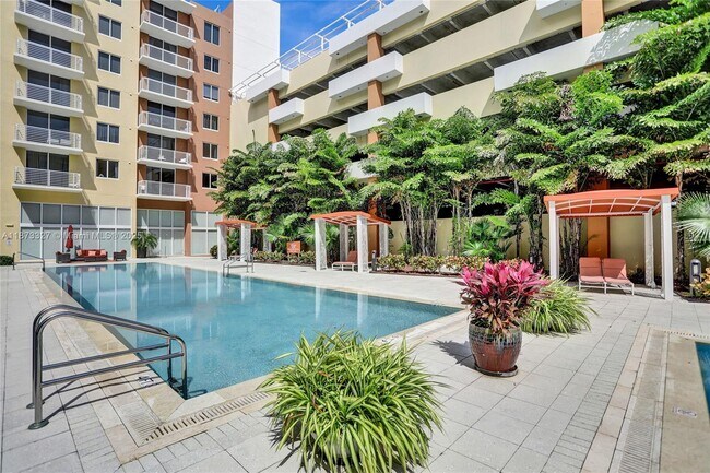 Foto del edificio - 2775 NE 187th St