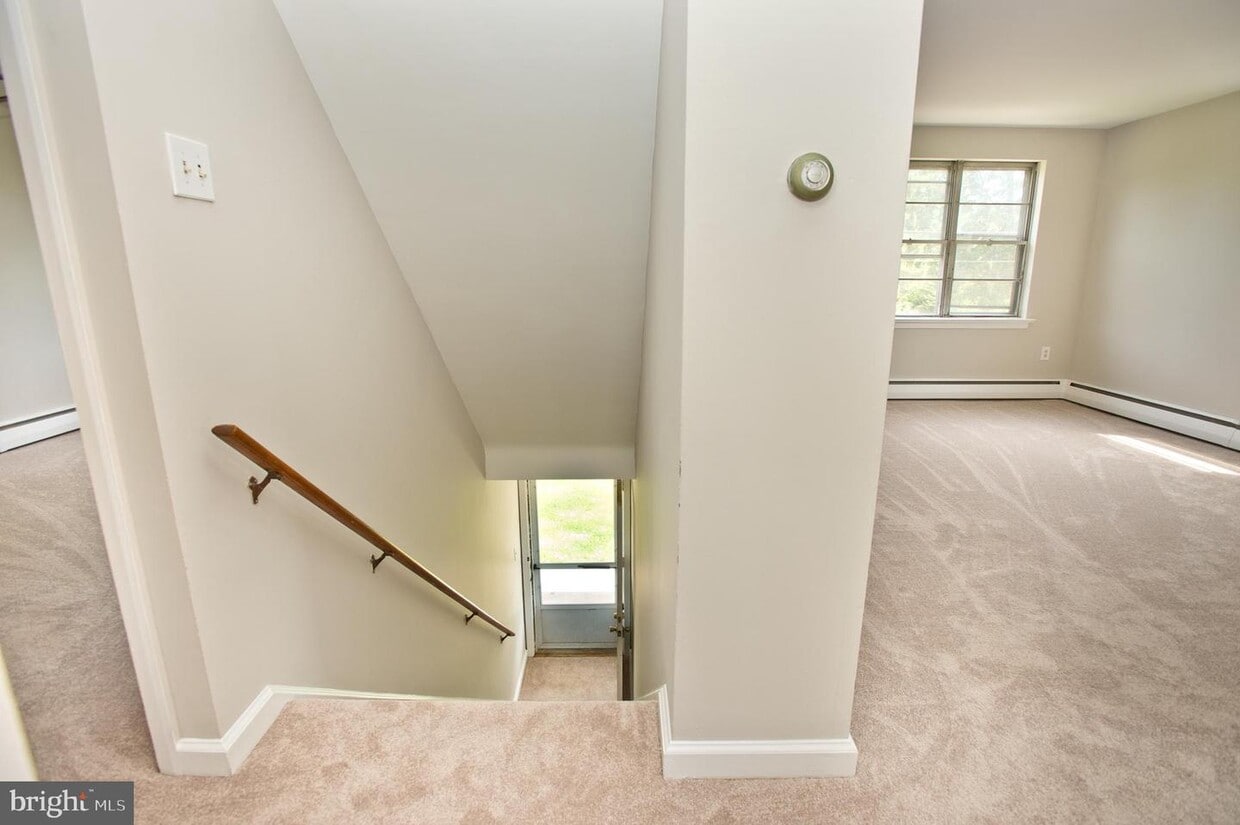 3522 Rhoads Ave, Newtown Square, PA 19073 Room for Rent in Newtown