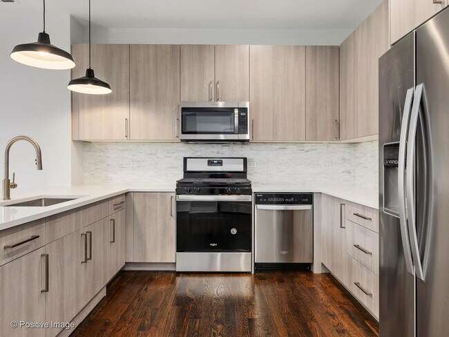 Foto del edificio - 1400 E Hyde Park Blvd