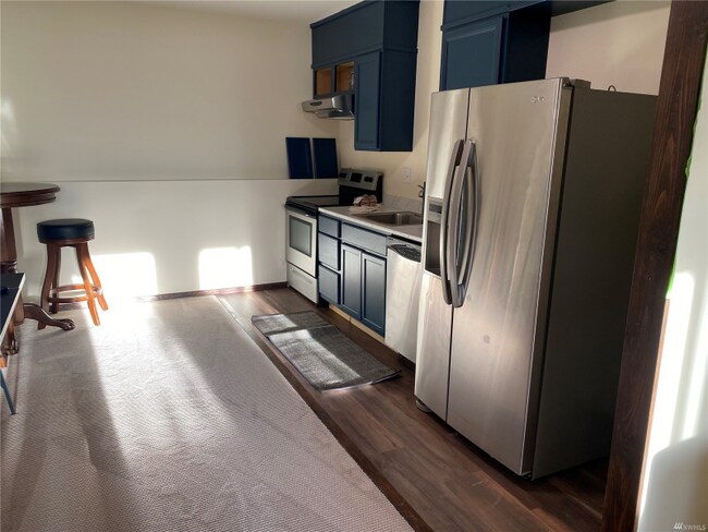 Building Photo - 6203 Madrona Dr NE
