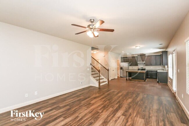 Foto del edificio - 835 Sassafras Ln