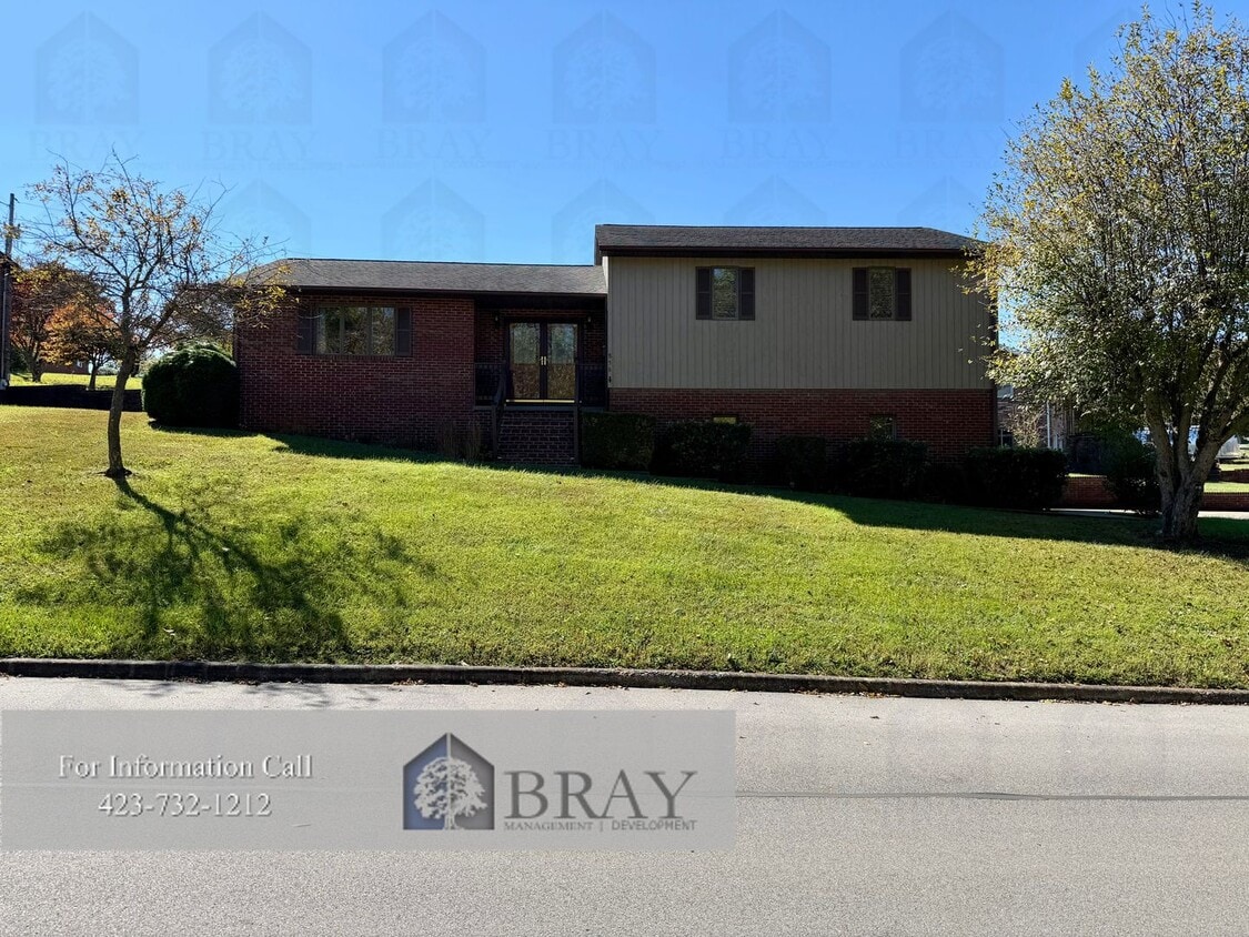 Primary Photo - Charming 3-Bedroom Home with Modern Upgrad...