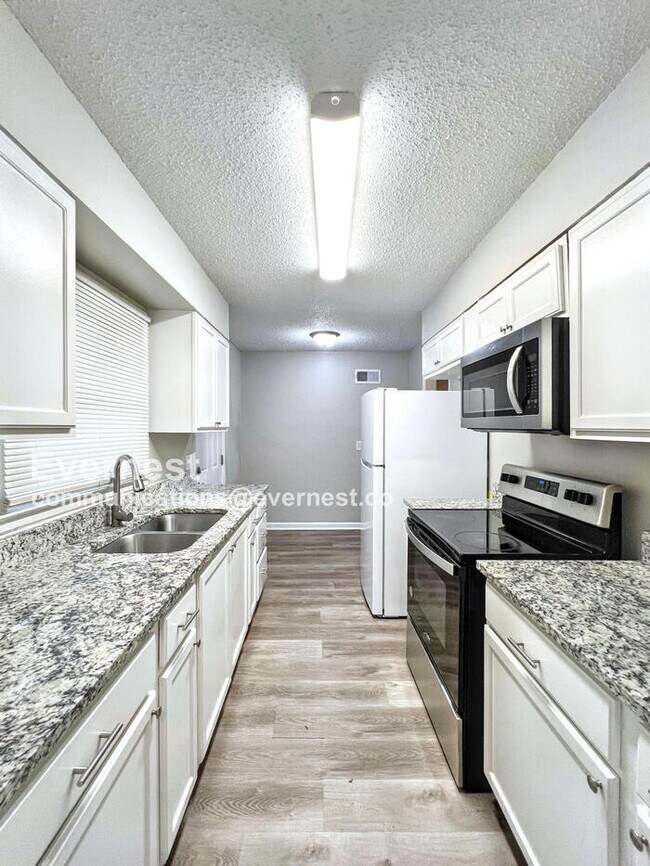 Foto del edificio - 4286 Fredericks Ave
