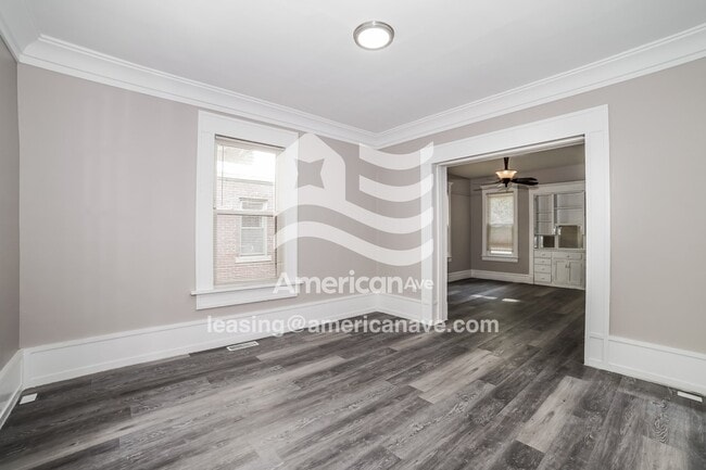 Building Photo - 519 E Frye Ave