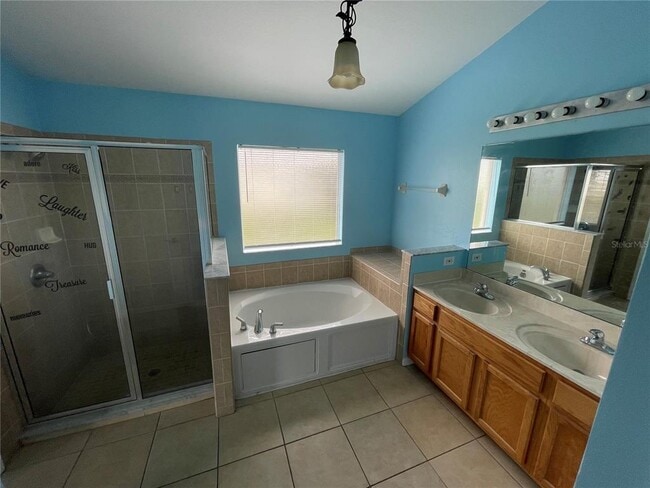 Building Photo - 1406 Vista del Lago Blvd