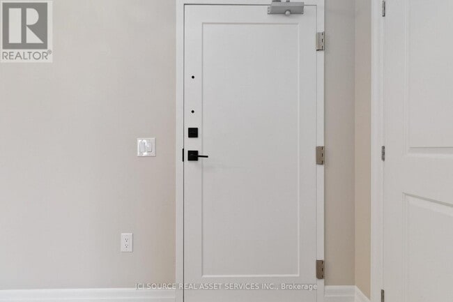 Building Photo - 1880 Gordon St