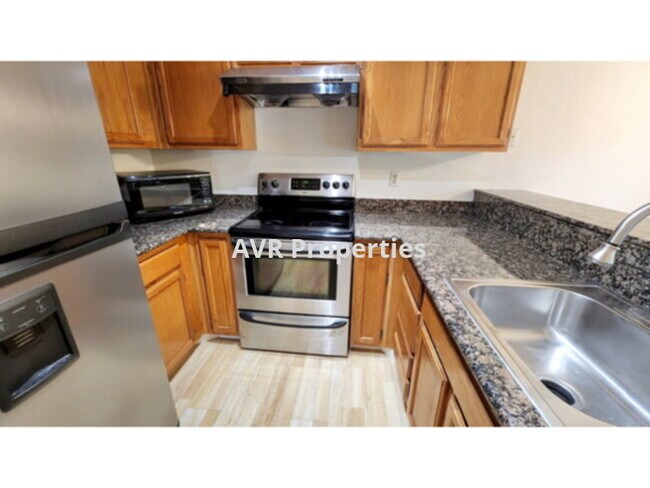 Foto del edificio - Fantastic San Ramon first floor condo