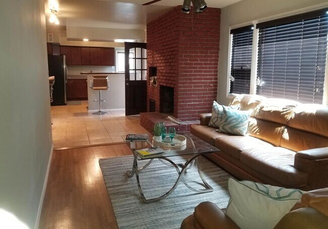 Foto del edificio - 3133 W 108th St