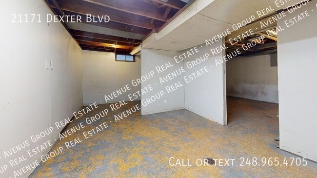 Foto del edificio - 21171 Dexter Blvd