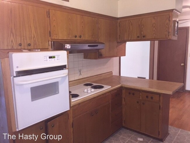 Building Photo - 5 br, 2 bath House - 6114 E 107th Terrace